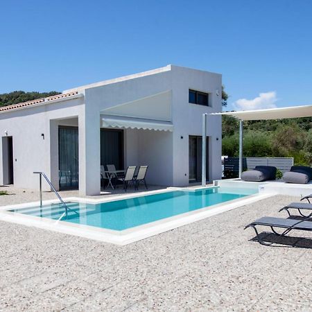 Naiades Villas ลิเกีย ภายนอก รูปภาพ