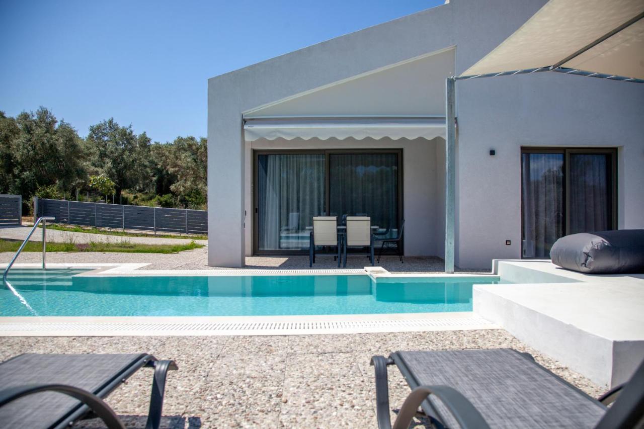 Naiades Villas ลิเกีย ภายนอก รูปภาพ