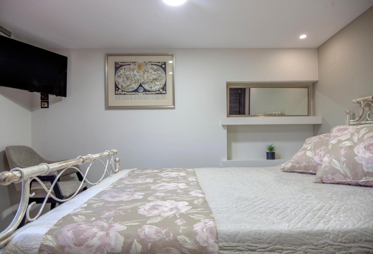 Naiades Villas ลิเกีย ภายนอก รูปภาพ