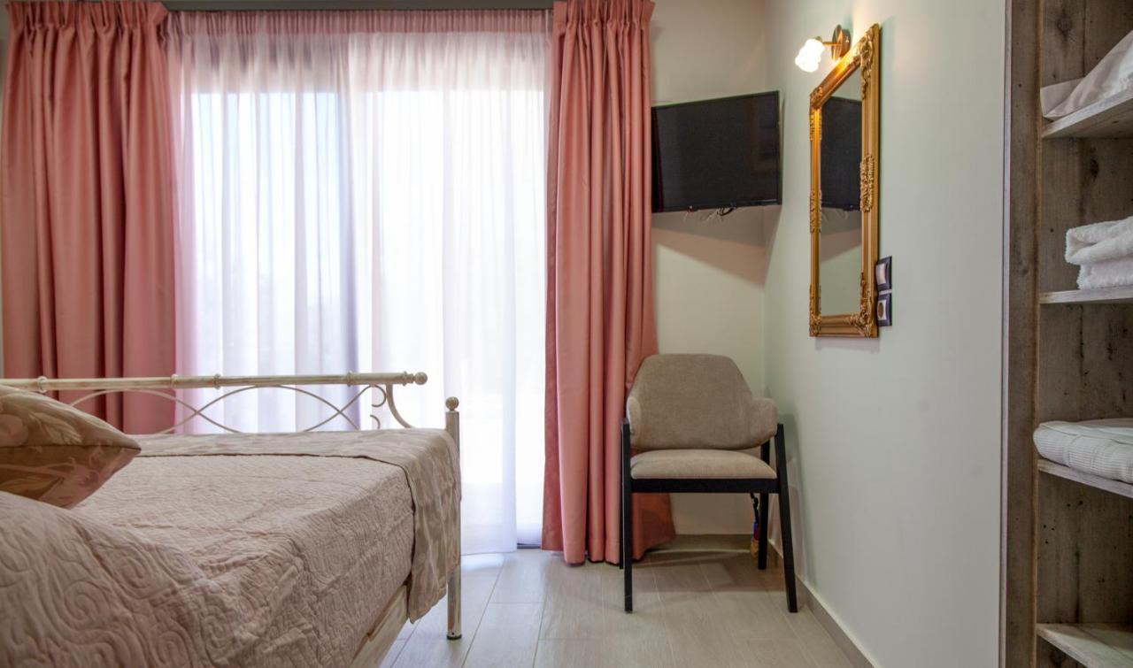 Naiades Villas ลิเกีย ภายนอก รูปภาพ